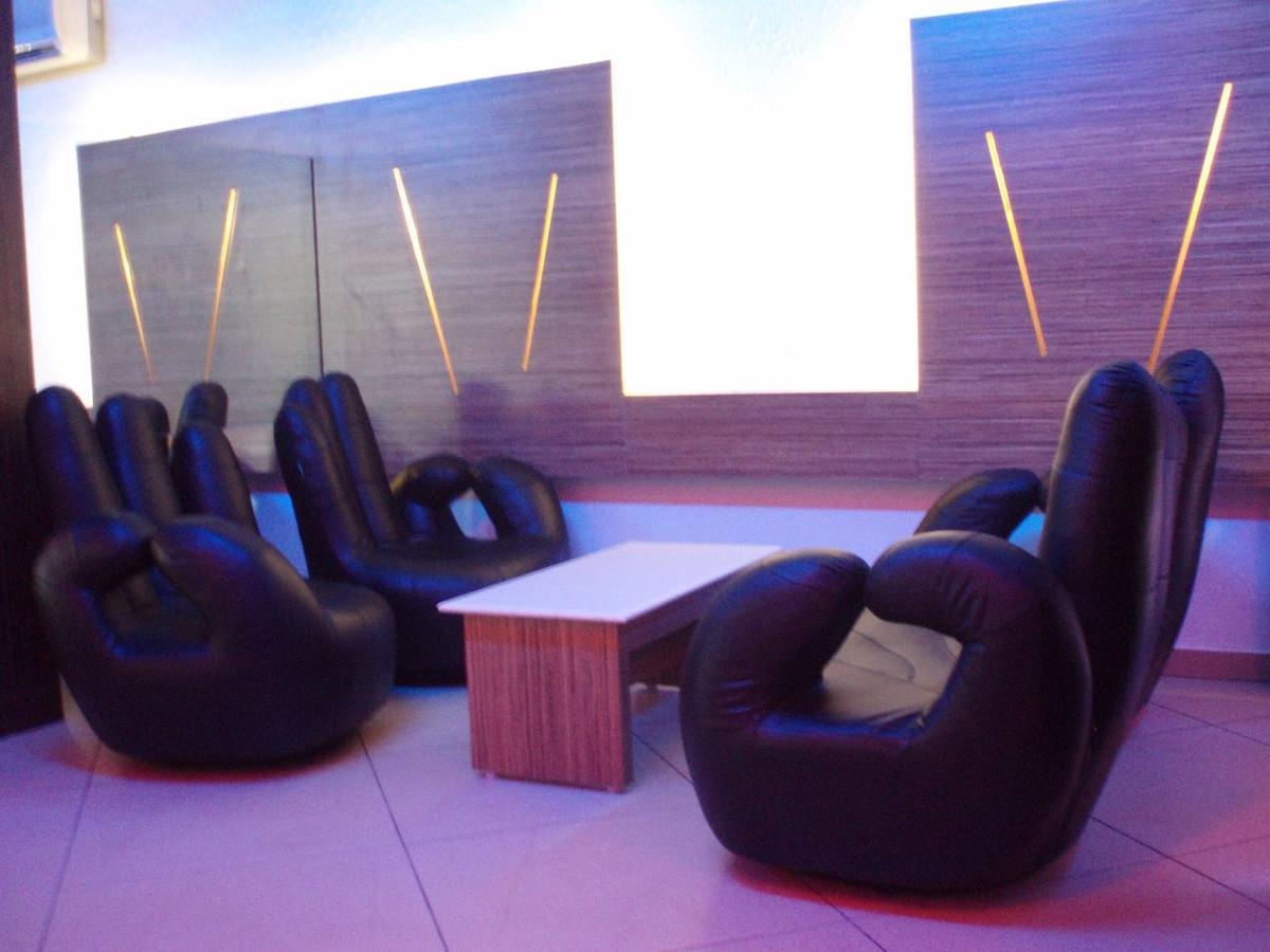 Oyo Flagship 40509 Hotel Mps Residential Tower Tiruppur Ngoại thất bức ảnh