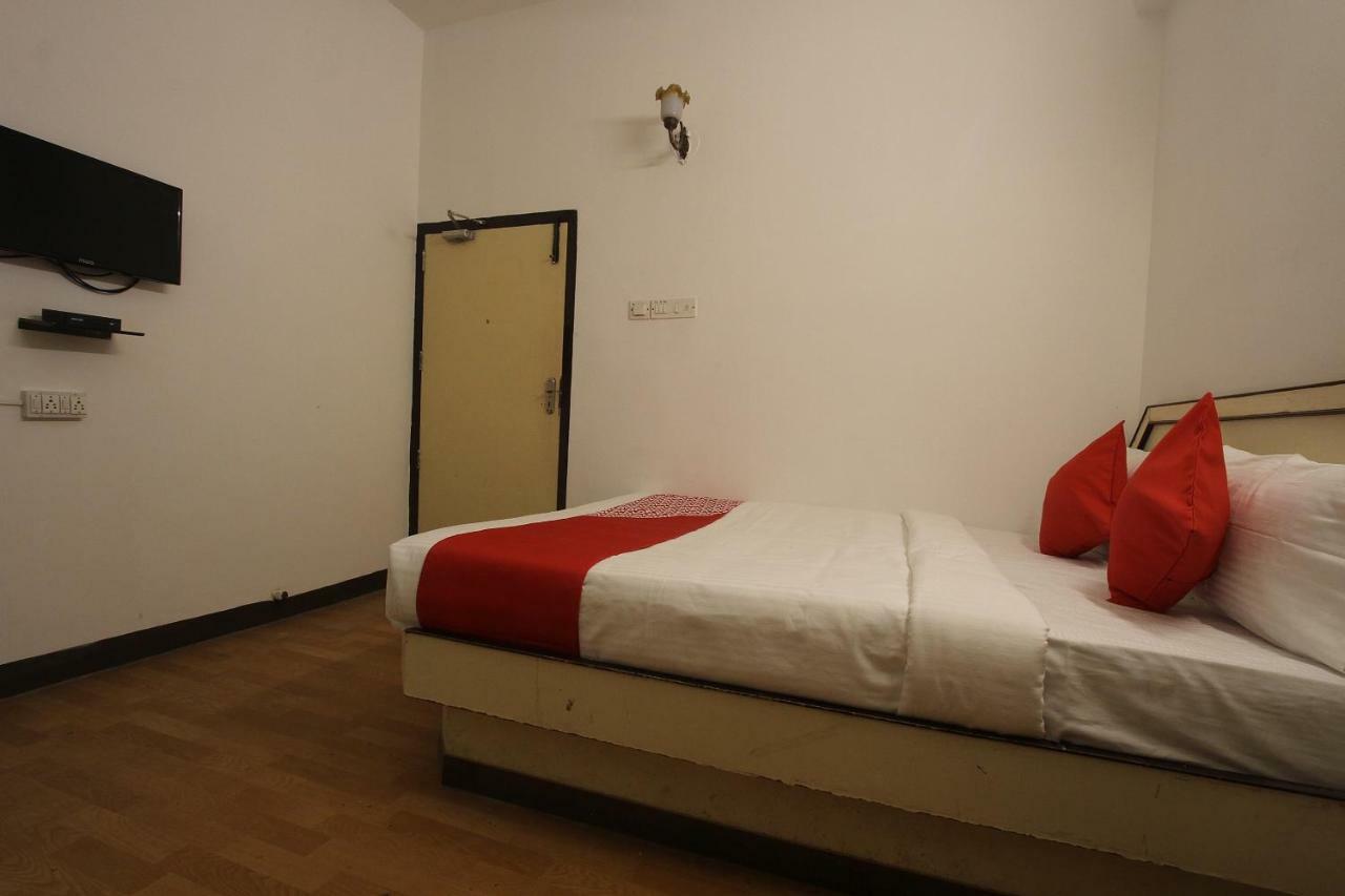 Oyo Flagship 40509 Hotel Mps Residential Tower Tiruppur Ngoại thất bức ảnh